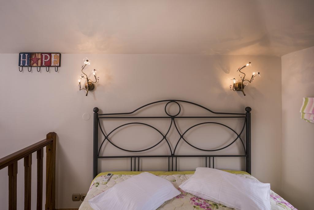 Athina Luxury Villas Xamoudhokhorion  Exterior photo